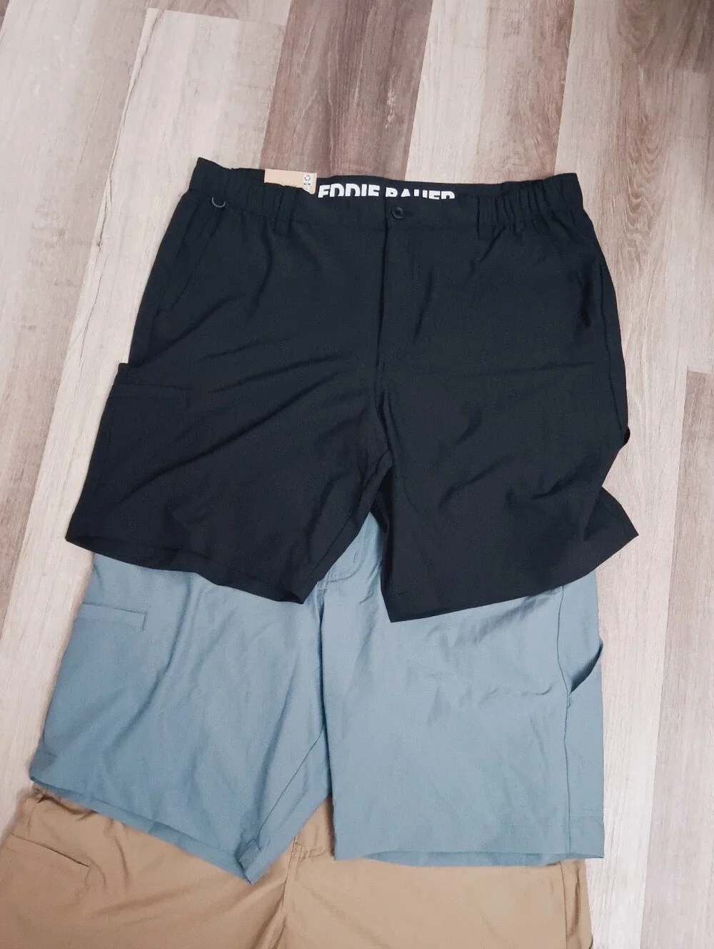 Men's Bundle Of 3 Casual Flex-Waist Shorts — Black, Blue, Tan